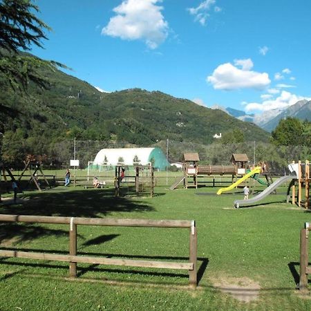 Casa Gialla Gera Lario Esterno foto