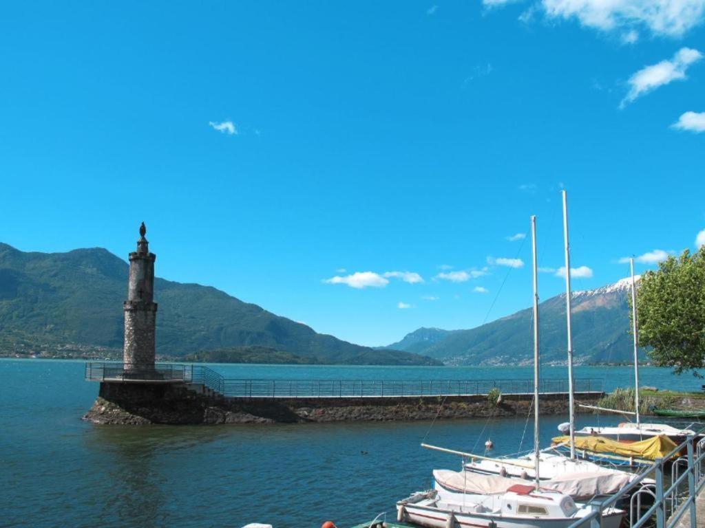 Casa Gialla Gera Lario Esterno foto