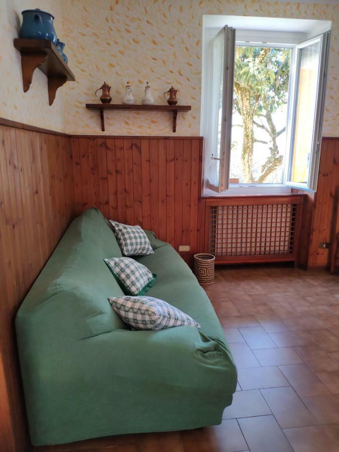 Casa Gialla Gera Lario Esterno foto